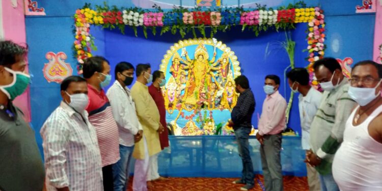 jamshedpur-rural-विधायक समीर महंती ने मां दुर्गा की पूजा कर सुख- शांति व समृद्धि की कामना की