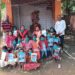 Jamshedpur : आदित्यपुर की गुनिया बस्ती में सामाजिक संस्था ‘अस्तित्व’ ने चलाया जागरूकता अभियान, बच्चों के बीच किया पाठ्य सामग्री, मास्क व चॉकलेट का वितरण