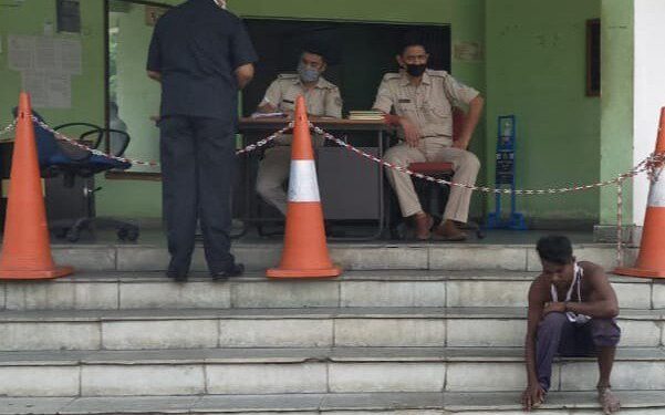 Adityapur Theft : आदित्यपुर से साइकिल चोरी कर भाग रहे चोर को लोगों ने बिष्टुपुर साउथ पार्क के पास पकड़ा, जमकर की धुनाई, पुलिस को सौंपा Adityapur Theft : आदित्यपुर से साइकिल चोरी कर भाग रहे चोर को लोगों ने बिष्टुपुर साउथ पार्क के पास पकड़ा, जमकर की धुनाई, पुलिस को सौंपा
