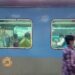 tatanagar-station-टाटानगर स्टेशन में सात माह बाद बढ़ी पुरानी वाली हलचल, दौड़ने लगी स्टील एक्सप्रेस-video