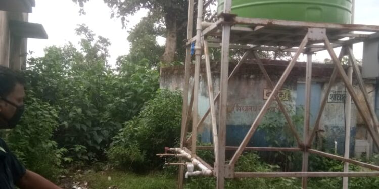 Saraikela : 14 वें वित्त आयोग की योजना में गड़बड़झाला, संवेदक अलग-अलग, ठेकेदार एक, करोड़ों के खेल पर शुरू हुई लीपापोती Saraikela : 14 वें वित्त आयोग की योजना में गड़बड़झाला, संवेदक अलग-अलग, ठेकेदार एक, करोड़ों के खेल पर शुरू हुई लीपापोती