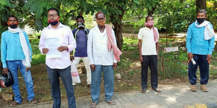 Jamshedpur : जय श्रीराम का पोस्ट करने के कारण एनएसयूआई से कार्यकर्ताओं का निष्कासन तुष्टिकरण का परिचायक : हिंदू जागरण मंच Jamshedpur : जय श्रीराम का पोस्ट करने के कारण एनएसयूआई से कार्यकर्ताओं का निष्कासन तुष्टिकरण का परिचायक : हिंदू जागरण मंच