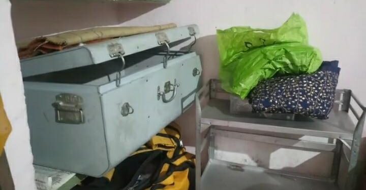 jamshedpur-theft-case-मानगो आजादनगर में दिनदहाड़े चोरी का प्रयास, एक युवक को चोरी करते हुए लोगों ने पकड़ा