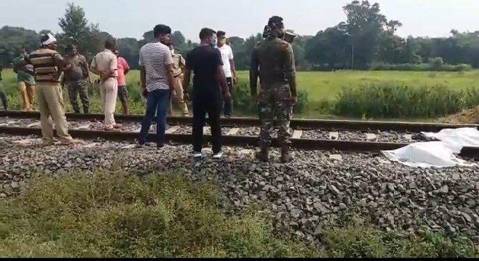 west-singhbhum-स्टॉफ शटल ट्रेन की चपेट में आने से सोनुआ स्टेशन के पास ऑन ड्यूटी पेट्रोलिंग कर रहे ट्रैक मेंटेनर की मौत