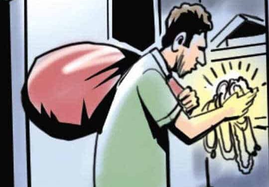 jamshedpur-gamblers-जमशेदपुर में जुआड़ियों का मनोबल बढ़ा, सोनारी में पुलिस के साथ धक्का-मुक्की कर भागे जुआड़ी, दो गिरफ्तार