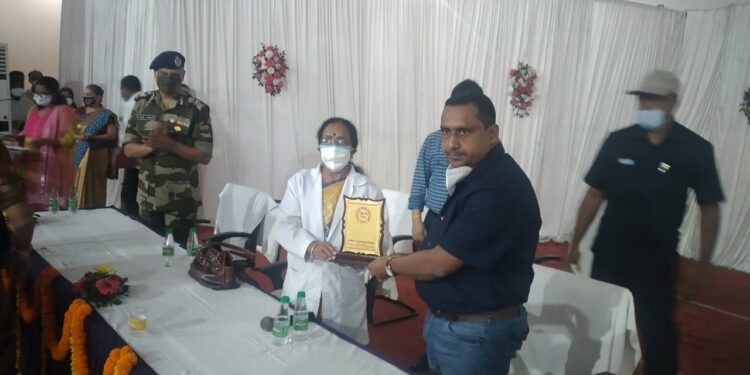 jharkhand-rims-meeting-रिम्स अस्पताल के पैसे से नहीं होगी मंत्री की गाड़ी की खरीद, मंत्री बन्ना गुप्ता ने प्रस्ताव को कराया वापस, कई फैसले लिये गये, 370 नर्सों की होगी बहाली, नये डायरेक्टर बने, जानें क्या हुआ शासी परिषद की बैठक में फैसला, भाजपा के प्रदेश प्रवक्ता को इंट्री से रोका गया, माहौल गर्माया