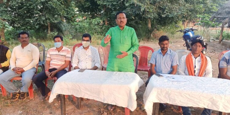 jamshedpur-rural-किसानों की उन्नति के लिए प्रतिबद्ध है केंद्र सरकार: दिनेशानंद गोस्वामी