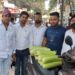 jamshedpur-chhath-festival-छठ पर्व को लेकर युवा अधिवक्ता संघ ने कोर्ट परिसर में बांटी नि:शुल्क लौकी