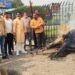 Jamshedpur : पत्रकार अर्नब गोस्वामी की गिरफ्तारी के खिलाफ हिंदू जागरण मंच ने महाराष्ट्र के सीएम उद्धव ठाकरे का पुतला फूंका, अविलंब रिहाई की मांग Jamshedpur : पत्रकार अर्नब गोस्वामी की गिरफ्तारी के खिलाफ हिंदू जागरण मंच ने महाराष्ट्र के सीएम उद्धव ठाकरे का पुतला फूंका, अविलंब रिहाई की मांग