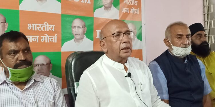 Jamshedpur-Saryu-Rai : 15 नवंबर से 23 दिसंबर तक जमशेदपुर पूर्वी विस के विभिन्न हिस्सों में पदयात्रा कर लोगों से सीधा संवाद करेंगे विधायक सरयू राय, समस्याओं की जानकारी लेकर एक साल के लिए विकास का खाका करेंगे तैयार, बिहार विस चुनाव के एग्जिट पोल को बताया गलत