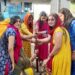 jamshedpur-जमशेदपुर समेत आस पास के क्षेत्रों में धूमधाम से हुई गोवर्धन पूजा, बहनों ने भाइयों के लिए की लंबी आयु की कामना