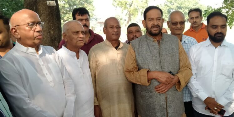 jamshedpur-chhath- puja- विधायक सरयू राय व अध्यक्ष चंद्रगुप्त सिंह ने सिदगोड़ा सूर्य मंदिर छठ घाट का लिया जायजा, बागबेड़ा में नवनिर्मित छठ घाटों में पानी की व्यवस्था करायी गयी