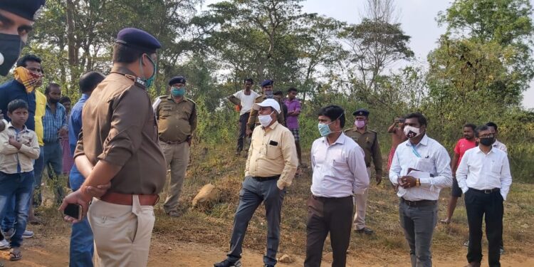 tatanagar-railway-station-drm-inspection-टाटानगर से बादामपहाड़ तक दौड़ेगी इलेक्ट्रिक इंजिन, टाटानगर स्टेशन के बर्मामाइंस की सेकेंड इंट्री चार माह में शुरू होगी, आदित्यपुर से टाटानगर स्टेशन तक का नया लाइन और सुविधाएं जल्द शुरू होगी, नया फुटओवरब्रिज और ओवरब्रिज से जुड़ेगा टाटानगर स्टेशन tatanagar-railway-station-drm-inspection-टाटानगर से बादामपहाड़ तक दौड़ेगी इलेक्ट्रिक इंजिन, टाटानगर स्टेशन के बर्मामाइंस की सेकेंड इंट्री चार माह में शुरू होगी, आदित्यपुर से टाटानगर स्टेशन तक का नया लाइन और सुविधाएं जल्द शुरू होगी, नया फुटओवरब्रिज और ओवरब्रिज से जुड़ेगा टाटानगर स्टेशन
