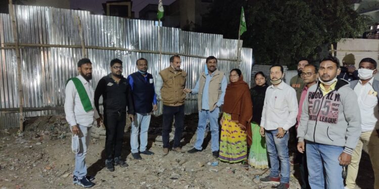 Jamshedpur-JMM : सत्ताधारी झामुमो ने खोला यूसिल के खिलाफ मोर्चा, 5 दिसंबर तक आदिवासियों-मूलवासियों व विस्थापितों को नौकरी नहीं, तो चार खदानों में काम बंद व चक्का जाम की चेतावनी-Video Jamshedpur-JMM : सत्ताधारी झामुमो ने खोला यूसिल के खिलाफ मोर्चा, 5 दिसंबर तक आदिवासियों-मूलवासियों व विस्थापितों को नौकरी नहीं, तो चार खदानों में काम बंद व चक्का जाम की चेतावनी-Video