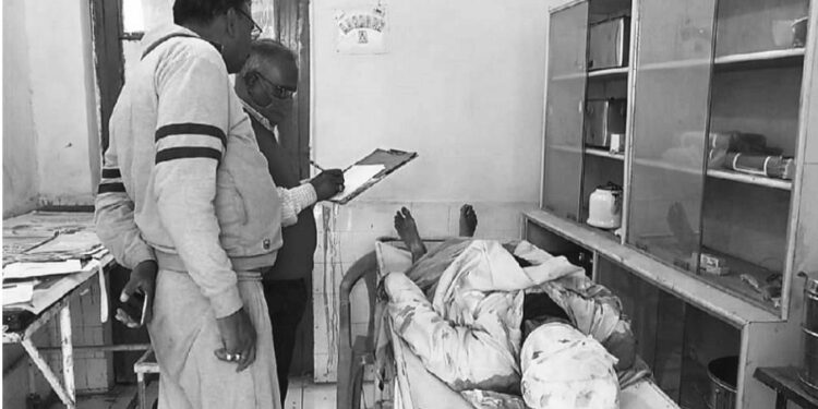 saraikela-murder-चौका में कांड्रा के रहने वाले पुजारी की भगवान शिव के त्रिशूल से वारकर हत्या, सनकी हत्यारा जंगल में भागा, पुलिस कर रही पीछा