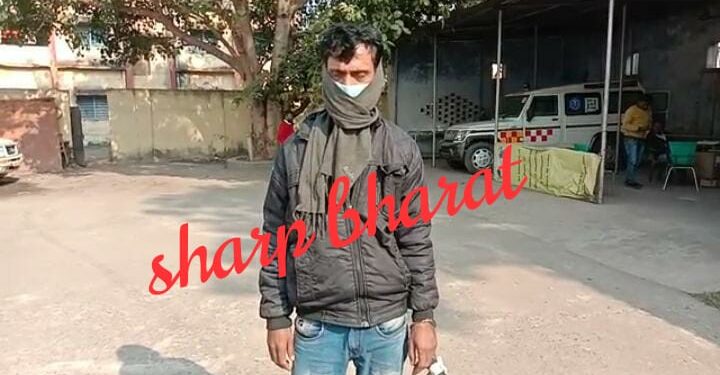 adityapur-group-clash-आदित्यपुर में दो गुटों में हिंसक झड़प के मामले में पुलिस ने दर्ज किया एफआइआर, पुलिस ने नामजद आरोपी को हिरासत में लिया adityapur-group-clash-आदित्यपुर में दो गुटों में हिंसक झड़प के मामले में पुलिस ने दर्ज किया एफआइआर, पुलिस ने नामजद आरोपी को हिरासत में लिया