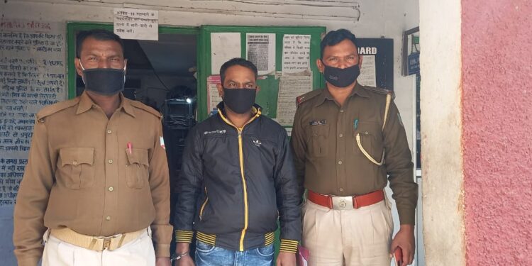 jamshedpur-police-success-मानगो में युवती से बलात्कार और गर्मपात करने के आरोपी को पुलिस ने भेजा जेल, छह माह से था फरार