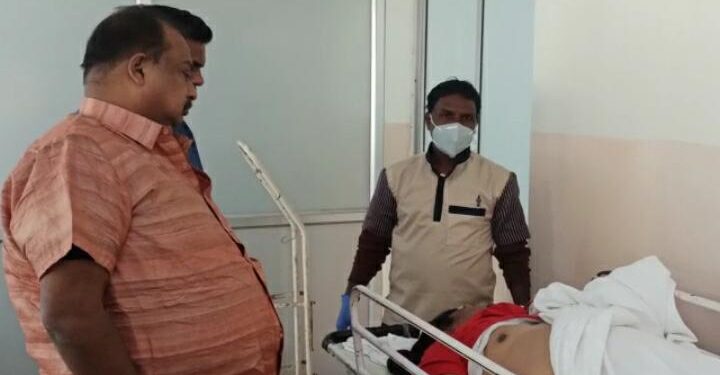 Adityapur-crime : आदित्यपुर में सुबह-सुबह युवक की गोली मार कर हत्या, लोगों ने अपराधियों को बंधक बनाया, फिर भी नहीं पकड़ सकी पुलिस, भाग निकले हत्यारे