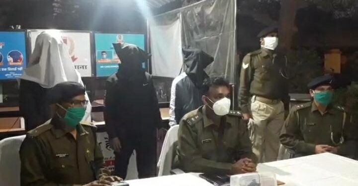 Adityapur-Police-success : आदित्यपुर माझीटोला गोलीकांड का पुलिस ने 24 घंटे के भीतर किया खुलासा, तीन अपराधी हथियार सहित गिरफ्तार, भेजे गए न्यायिक हिरासत में