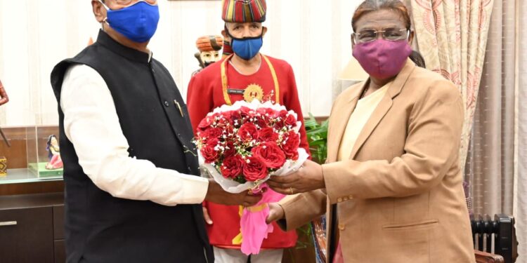 bjp-raghuvar-das-activity-जमशेदपुर में भाजपा के राष्ट्रीय उपाध्यक्ष रघुवर दास ने दिखायी सक्रियता, सरयू राय के विधायक पूर्व प्रतिनिधि के भाई की मौत पर मातम पुरसी करने गये, सृष्टि महिला विकास समिति समेत कई लोग स्वागत करने पहुंचे कई लोग, बागबेड़ा-गोविंदपुर जलापूर्ति योजना को लेकर सुबोध के साथ गहन मंत्रणा bjp-raghuvar-das-activity-जमशेदपुर में भाजपा के राष्ट्रीय उपाध्यक्ष रघुवर दास ने दिखायी सक्रियता, सरयू राय के विधायक पूर्व प्रतिनिधि के भाई की मौत पर मातम पुरसी करने गये, सृष्टि महिला विकास समिति समेत कई लोग स्वागत करने पहुंचे कई लोग, बागबेड़ा-गोविंदपुर जलापूर्ति योजना को लेकर सुबोध के साथ गहन मंत्रणा