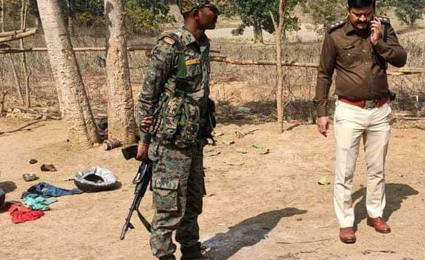 big-crime-पहले पिता को बेटे ने मार डाला था, अब मां को मौत के घाट उतारा, हत्या के बाद बेटे ने अपनी मां को जला दिया, फिर जलते शव पर मुर्गा पकाकर खाया big-crime-पहले पिता को बेटे ने मार डाला था, अब मां को मौत के घाट उतारा, हत्या के बाद बेटे ने अपनी मां को जला दिया, फिर जलते शव पर मुर्गा पकाकर खाया
