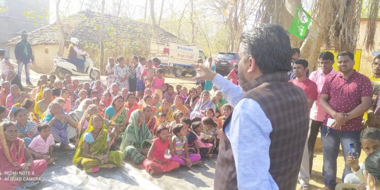 Jamshedpur-Rural-JMM : चाकुलिया झामुमो नगर सम्मेलन आयोजित, नगर कमेटी के अध्यक्ष बने मो गुलाब Jamshedpur-Rural-JMM : चाकुलिया झामुमो नगर सम्मेलन आयोजित, नगर कमेटी के अध्यक्ष बने मो गुलाब
