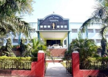 Jamshedpur sports – टेल्को लोयोला स्कूल में बना अत्याधुनिक बास्केटबॉल कोर्ट, इसमें नहीं लगेगा खिलाड़ियों को चोट Jamshedpur sports – टेल्को लोयोला स्कूल में बना अत्याधुनिक बास्केटबॉल कोर्ट, इसमें नहीं लगेगा खिलाड़ियों को चोट