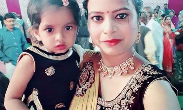 Jamshedpur : घोड़ाबांधा में महिला ने फांसी लगाकर की आत्महत्या, मायके वालों ने ससुराल पक्ष पर लगाया हत्या का आरोप