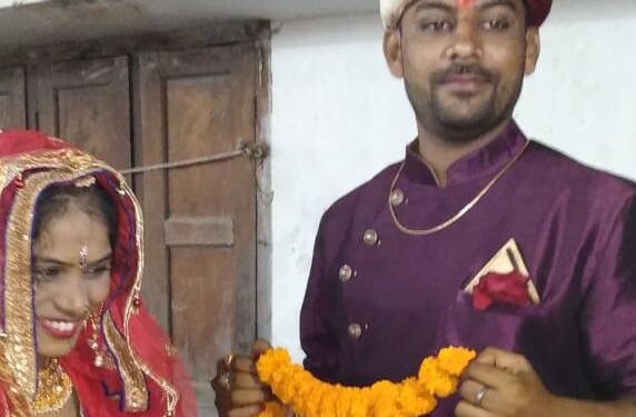 Adityapur : आदित्यपुर के बेल्डीह बस्ती में वृद्ध ने की फांसी लगा कर आत्महत्या Adityapur : आदित्यपुर के बेल्डीह बस्ती में वृद्ध ने की फांसी लगा कर आत्महत्या