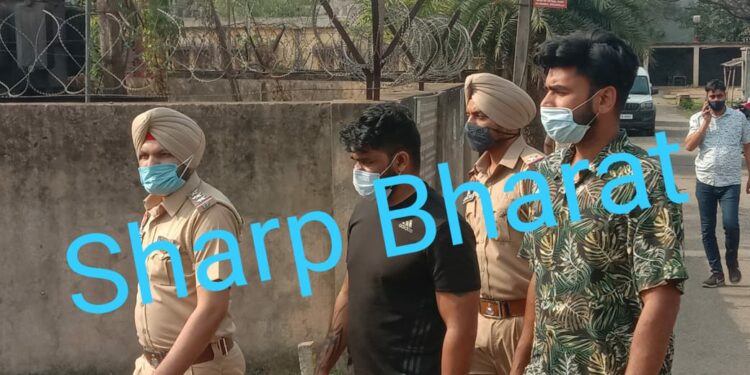 punjab-police-raid-in-adityapur-पंजाब पुलिस का आदित्यपुर में छापा, पंजाब का दुर्दांत अपराधी आदित्यपुर से गिरफ्तार