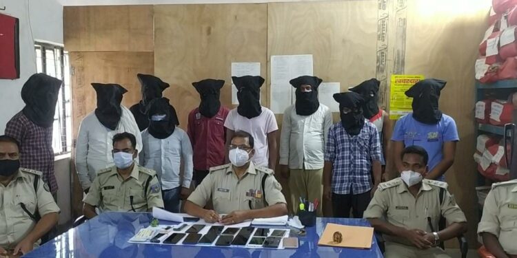 Jharkhand deoghar- देवघर में महाशिवरात्रि से ग्राहकों को मिलेगा मेधा गुलाब जामुन, झारखंड दुग्ध महासंघ के प्रबंध निदेशक ने किया लांच