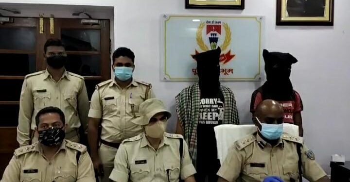 Jamshedpur-Olidih-Dowry-Murder-Case : उलीडीह के वेलफेयर टावर में विवाहिता की हत्या के मामले में पुलिस ने पोस्टमार्टम हाउस पहुंचकर लिया मायके वालों का बयान, टीएमएच की रिपोर्ट ने खोली हत्यारोपियों की पोल-Video