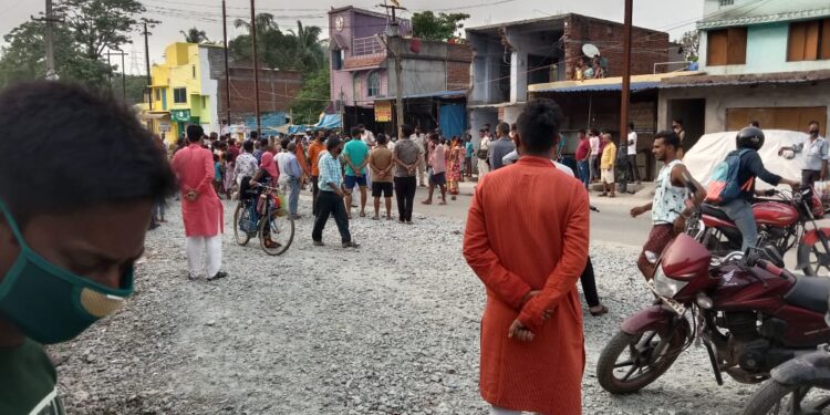 jamshedpur-police-success-जमशेदपुर में सड़क बनाने वाली लीडिंग कंस्ट्रक्शन के सुपरवाइजर से 10 हजार की रंगदारी मांगने वाले अपराधी धराये, पुलिस ने पिस्टल के साथ पकड़ा jamshedpur-police-success-जमशेदपुर में सड़क बनाने वाली लीडिंग कंस्ट्रक्शन के सुपरवाइजर से 10 हजार की रंगदारी मांगने वाले अपराधी धराये, पुलिस ने पिस्टल के साथ पकड़ा