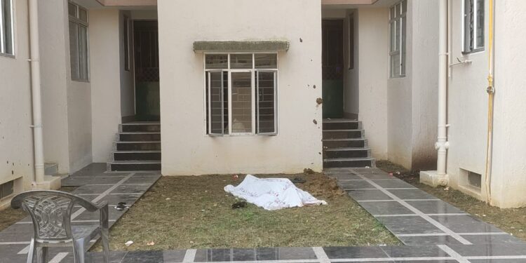 jamshedpur-morning-incident-बारीडीह विजया गार्डन की दसवीं मंजिल से गिरकर एक व्यक्ति की मौत, मामले की जांच में जुटी पुलिस