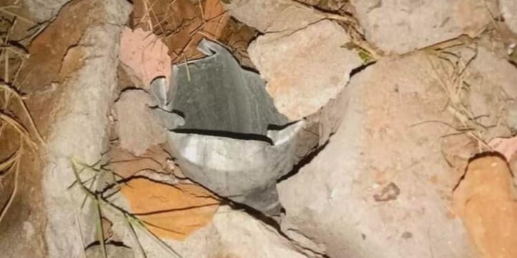 jamshedpur-theft : नशा करने में बाधा उत्पन्न कर रही थी सोलर लाइट, जमीन से उखाड़कर ले गए नशेड़ी jamshedpur-theft : नशा करने में बाधा उत्पन्न कर रही थी सोलर लाइट, जमीन से उखाड़कर ले गए नशेड़ी