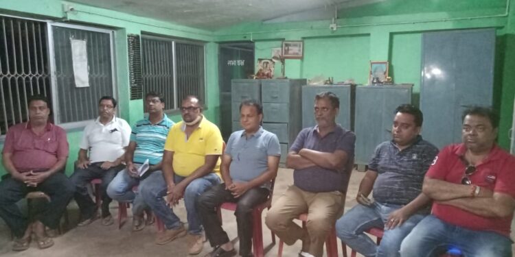 jamshedpur-rural-gaushala-चाकुलिया गौशाला की भूमि के रिन्युअल मामले में दोनों पक्ष की और से मामला दर्ज, गौशाला कमेटी ने किया प्रेस कांफ्रेंस, वस्तुस्थिति की दी जानकारी jamshedpur-rural-gaushala-चाकुलिया गौशाला की भूमि के रिन्युअल मामले में दोनों पक्ष की और से मामला दर्ज, गौशाला कमेटी ने किया प्रेस कांफ्रेंस, वस्तुस्थिति की दी जानकारी