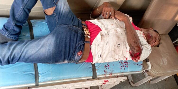 jamshedpur-accident-two-news-accident-1-मुसाबनी में सड़क दुर्घटना में परसुडीह के युवक की मौत, accident-2-जुगसलाई में भी टेंपो के धक्के से वृद्ध की मौत, चालक गिरफ्तार jamshedpur-accident-two-news-accident-1-मुसाबनी में सड़क दुर्घटना में परसुडीह के युवक की मौत, accident-2-जुगसलाई में भी टेंपो के धक्के से वृद्ध की मौत, चालक गिरफ्तार