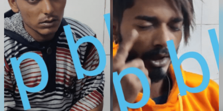 jamshedpur-mango-firing-मानगो में फायरिंग मामला-बाइक में तीन अपराधी आए और छिनतई का किया प्रयास, विरोध करने पर पिस्टल की बट से मारकर किया घायल और दो हवाई फायरिंग कर हुए फरार, स्थानीय लोग देखते रहे तमाशा jamshedpur-mango-firing-मानगो में फायरिंग मामला-बाइक में तीन अपराधी आए और छिनतई का किया प्रयास, विरोध करने पर पिस्टल की बट से मारकर किया घायल और दो हवाई फायरिंग कर हुए फरार, स्थानीय लोग देखते रहे तमाशा