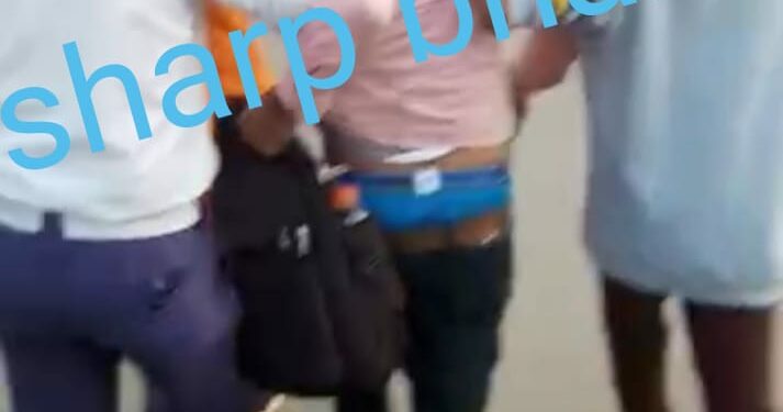Jamshedpur : सेल्स गर्ल से छेड़खानी करना बिहार के युवक को पड़ा महंगा, मॉल के स्टाफ ने दौड़ा-दौड़ा कर पीटा