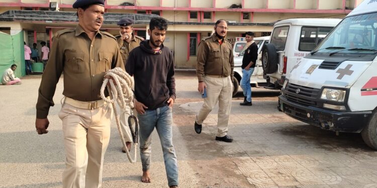 jamshedpur-police-success-सिदगोड़ा पुलिस ने गांजा के साथ युवक को पकड़ा, सिगरेट के पैकेट में बेच रहा था गांजा jamshedpur-police-success-सिदगोड़ा पुलिस ने गांजा के साथ युवक को पकड़ा, सिगरेट के पैकेट में बेच रहा था गांजा