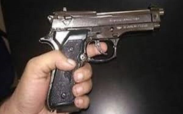 Jamshedpur : साकची में विवाद के बाद लाइसेंसी पिस्टल चमकाई, दोनो पक्ष ने दर्ज कराई प्राथमिकी, पुलिस जांच में जुटी
