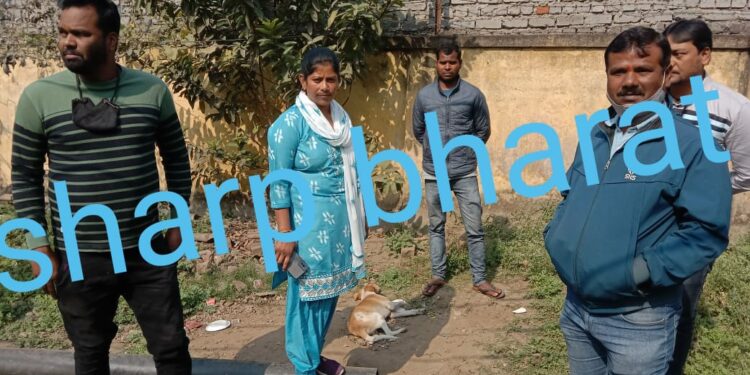 jamshedpur-electricity-theft-जुगसलाई में छापा मारने गए बिजली विभाग के कर्मचारियों को बनाया बंधक, पीटकर किया घायल, पुलिस आने के बाद बची जान