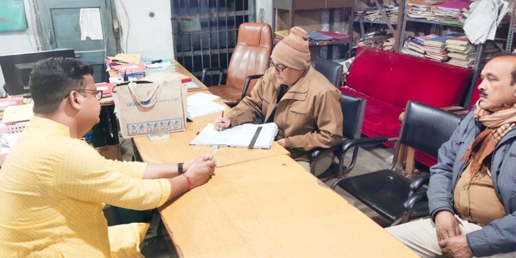 Jamshedpur-cyber-crime : भाजपा नेता विकास सिंह के फोटो का इस्तेमाल कर फर्जी व्हाट्सएप बनाकर रुपए मांग रहे साइबर ठग, थाने में शिकायत Jamshedpur-cyber-crime : भाजपा नेता विकास सिंह के फोटो का इस्तेमाल कर फर्जी व्हाट्सएप बनाकर रुपए मांग रहे साइबर ठग, थाने में शिकायत