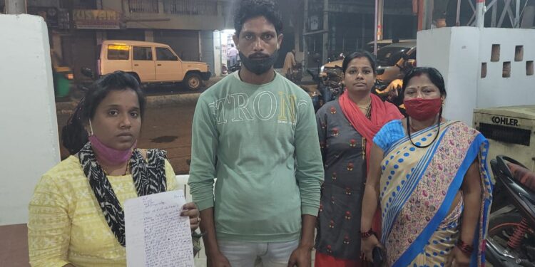 jamshedpur-theft-case-कदमा में काम करने के दौरान घर से सोने का ईट चुराकर सोनार को बेचा, हिरासत में लेकर पुलिस कर रही पूछताछ