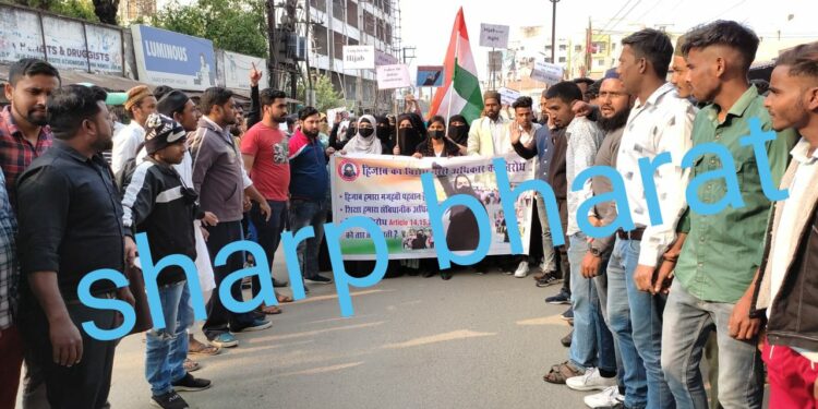 Jamshedpur hindu julus – जमशेदपुर में निकला हिंदुओं का बड़ा जुलूस, कदमा शास्त्रीनगर हिंसा को लेकर सर्वजन हिंदू समिति के जुलूस में जुटा हिंदू समाज, भाजपा समेत तमाम दलों के नेता और कार्यकर्ता जुटे, देखे – video