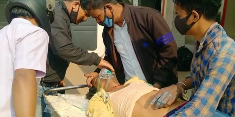 jamshedpur-accident-सुंदरनगर में दो मंजिला मकान में पुट्टी कर रहा मजदूर 11 हजार वोल्ट की तार की चपेट में आया, स्थिति नाजुक