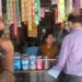 adityapur-administration-action-आदित्यपुर और गम्हरिया में प्रशासन की दबिश, कई दुकानों को नोटिस, 1200 रुपये जुर्माना, कई दुकानों को किया सील