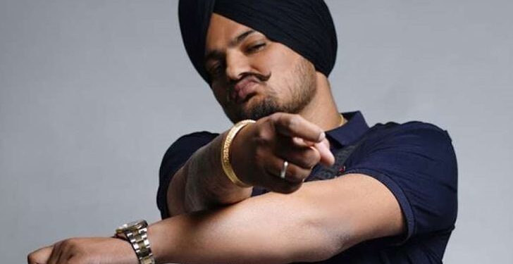 Punjabi-singer-Sidhu-Moosewala-murdered : पंजाबी सिंगर सिद्धू मूसेवाला को अपराधियों ने दिन-दहाड़े गोलियों से भूना, 20 गोली मार कर किया छलनी, एक दिन पहले ही पंजाब सरकार ने घटायी थी सुरक्षा, कम समय में ही करोड़ों युवा दिलों की आवाज बन गये थे मूसेवाला