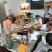 Jamshedpur-congress : कांग्रेस नेता के जन्मदिन पर निकली रैली में बीच सड़क पर आपस में ही भिड़े समर्थक, कोरोना नियमों की भी अनदेखी, देखें-वायरल Video Jamshedpur-congress : कांग्रेस नेता के जन्मदिन पर निकली रैली में बीच सड़क पर आपस में ही भिड़े समर्थक, कोरोना नियमों की भी अनदेखी, देखें-वायरल Video