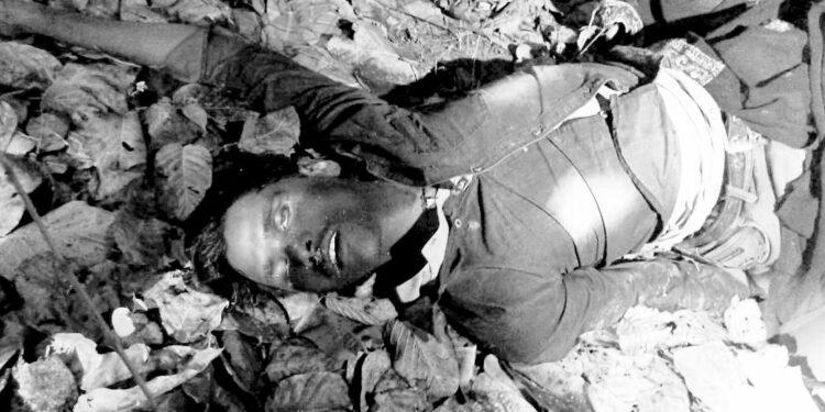 jamshedpur-triple-murder-case-disclosed-जमशेदपुर पुलिस लाइन में महिला पुलिसकर्मी, उसकी बेटी और उसकी मां की हत्या का खुलासा, जमशेदपुर एसएसपी का सरकारी ड्राइवर ही निकला हत्यारा, जानिये कैसे और क्यों की यह हत्या-देखिये-video-जमशेदपुर एसएसपी ने कैसे किया इसका खुलासा-देखिये-video jamshedpur-triple-murder-case-disclosed-जमशेदपुर पुलिस लाइन में महिला पुलिसकर्मी, उसकी बेटी और उसकी मां की हत्या का खुलासा, जमशेदपुर एसएसपी का सरकारी ड्राइवर ही निकला हत्यारा, जानिये कैसे और क्यों की यह हत्या-देखिये-video-जमशेदपुर एसएसपी ने कैसे किया इसका खुलासा-देखिये-video